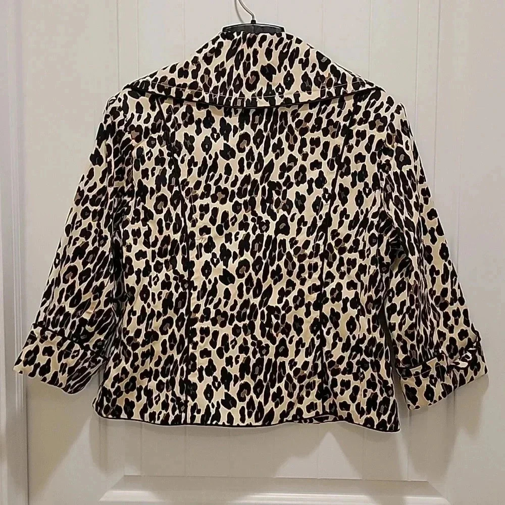 Lisa International Animal Print Lined Buttoned Blazer Size Large - Picture 4 of 8